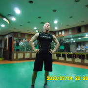 elyor umurzakov on My World.
